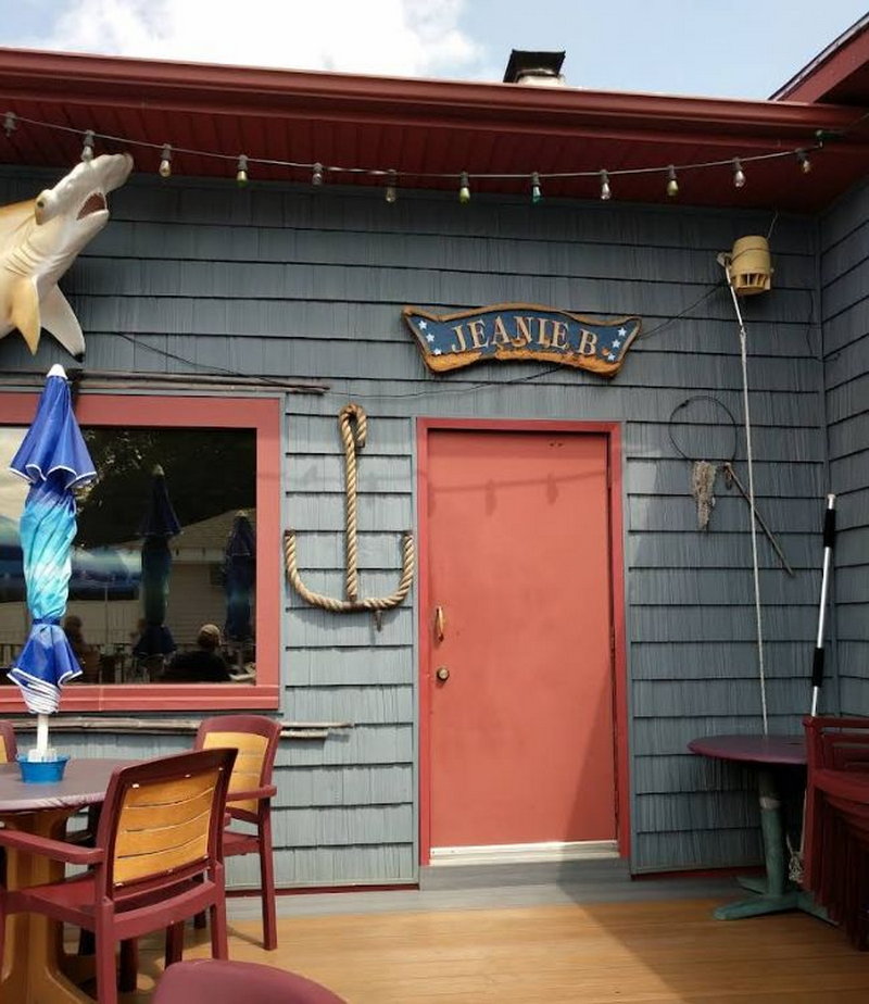 Fishers Lake (Fisher Lake, Fishers Lake) - Fisher Lake Inn (newer photo)